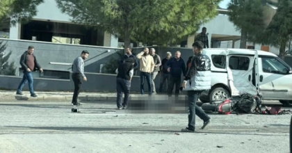 ÇEŞME’DEKİ MOTOSİKLET KAZASINDA ÖLÜ SAYISI 2’YE ÇIKTI
