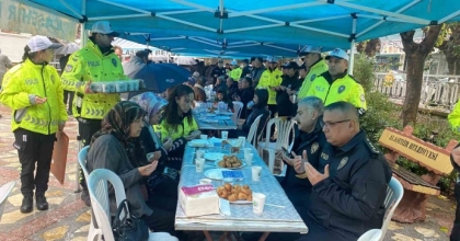 ALAŞEHİR’DE ŞEHİT OLAN POLİS MEMURLARI UNUTULMADI