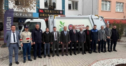 HİSARCIK BELEDİYESİ’NE YENİ ÇÖP TOPLAMA ARACI