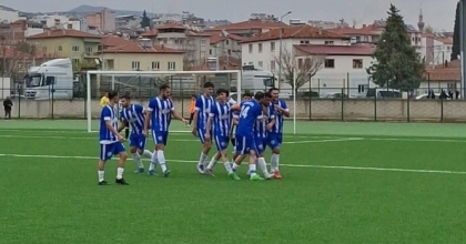 SELENDİ-TRAZLAR MAÇI SAKATLIKLAR NEDENİYLE TATİL EDİLDİ
