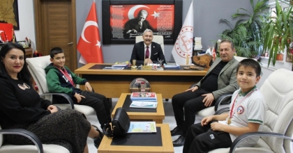 PARALİMPİK YÜZME YARIŞI’NDA İL BİRİNCİSİ OLDULAR