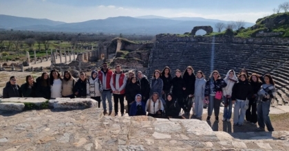 GENÇLER, TARİH DOLU BİR GÜN GEÇİRDİ
