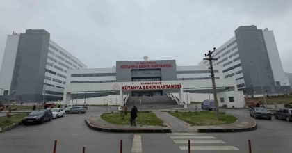KÜTAHYA ŞEHİR HASTANESİ’NDE 1 YILDA 2 MİLYON 345 BİN KİŞİYE POLİKLİNİK HİZMETİ VERİLDİ