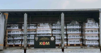 MUĞLA’DA 4 TON 737 LİTRE SAHTE ALKOL ELE GEÇİRİLDİ
