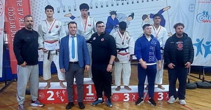 DENİZLİ’DE JUDO GRUP ŞAMPİYONASI HEYECANI NEFES KESTİ