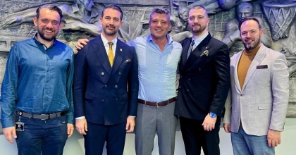 DENİZLİLİ FENERBAHÇELİLER’DEN BAŞKAN SARAN’A ZİYARET