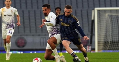 FENERBAHÇE 20 YIL SONRA NAMAĞLUP VE LİDER