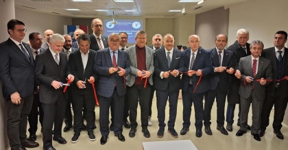 İLETİŞİM FAKÜLTESİ’NDE BİLGİSAYAR LABORATUVARI AÇILDI