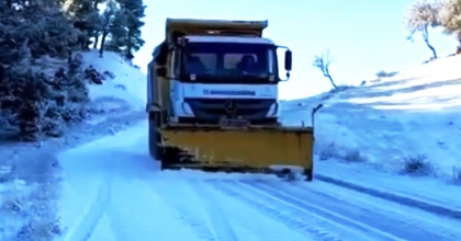 KAR KAPLI YOLLARDA TUZLAMA ÇALIŞMASI