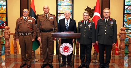 LİBYA HEYETİNİ TAŞIYAN JET ANKARA'DA DÜŞTÜ