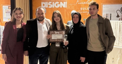 PAÜ’LÜ ÖĞRENCİYE BAŞARI ÖDÜLÜ