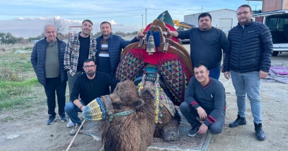 ŞAMPİYON DEVENİN HAVUDU DUALARLA TAKILDI