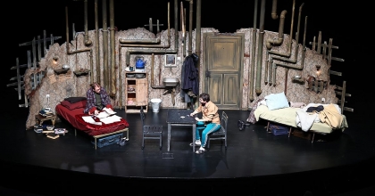 ‘SIĞINTILAR’A BÜYÜK ÖDÜL