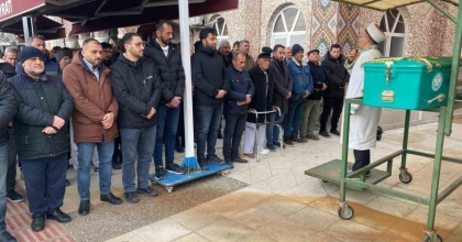 KAZADA ÖLEN BABA VE OĞLU GÖZYAŞLARI ARASINDA TOPRAĞA VERİLDİ