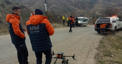 DEMİRCİ’DE 59 YAŞINDAKİ KADINDAN HABER ALINAMIYOR
