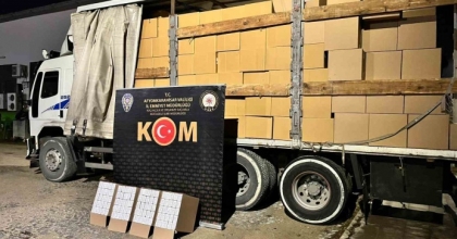 POLİS MİLYONLARCA SAHTE BANDROLLÜ MAKARON ELE GEÇİRDİ
