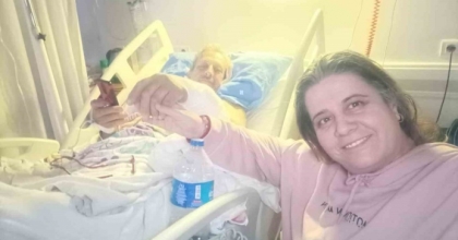 DOKTORLAR ‘YAŞAMAZ’ DEDİ, EŞİNİN DESTEĞİ HAYATTA TUTTU
