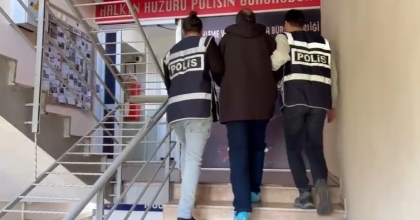 İZMİR’DE CİNAYETTEN 18 YIL HAPİS CEZASINA ÇARPTIRILAN FİRARİ YAKALANDI