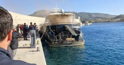 DATÇA’DAKİ BİR MARİNADAKİ MOTORYAT YANGINI PANİĞE NEDEN OLDU
