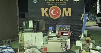 UŞAK’TA ÇOK SAYIDA KAÇAK MAKARON VE TÜTÜN ELE GEÇİRİLDİ
