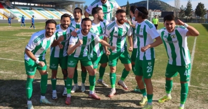 MUĞLASPOR SAVUNMASIYLA ZİRVEDE
