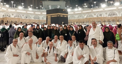 DENİZLİLİ UMRECİLER KUTSAL TOPRAKLARDAKİ ZİYARETLERİNİ SÜRDÜRÜYOR