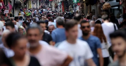 DÜNYA NÜFUSU 8,2 MİLYARI AŞTI