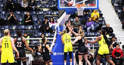 HALKBANK KADINLAR TÜRKİYE KUPASI: FENERBAHÇE OPET: 84 - ÇİMSA ÇBK MERSİN: 66