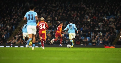 GALATASARAY MANCHESTER CITY DEPLASMANINDA MAĞLUP OLSA DA TURU GEÇTİ