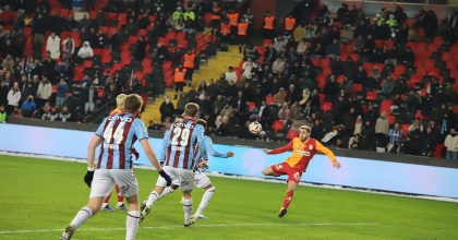 GALATASARAY TRABZONSPOR'U FARKLI GEÇİP FİNALE YÜKSELDİ