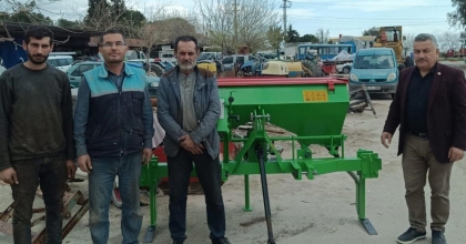 YENİCEKENT’E GÜBRE GÖMME MAKİNESİ