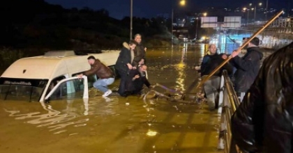 SELE KAPILAN MİNİBÜSTE CAN PAZARI

