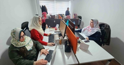 MUĞLALI KADIN GAZETECİLERDEN ZEYNEP GÜNEŞ’E DESTEK
