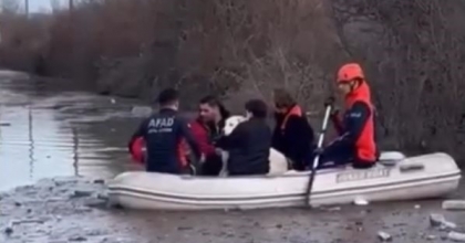 DERE YATAĞINDA MAHSUR KALAN 5 KİŞİ KURTARILDI
