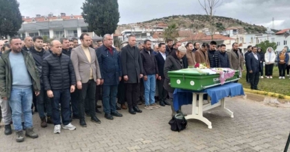 KÜÇÜK ÖYKÜ, GÖZYAŞLARI İÇİNDE SON YOLCULUĞUNA UĞURLANDI
