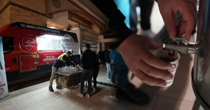 BÜYÜKŞEHİR’DEN CAMİ ÇIKIŞLARINDA GELENEKSEL İKRAM