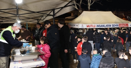 BÜYÜKŞEHİR’İN KANDİL GELENEĞİ SÜRÜYOR