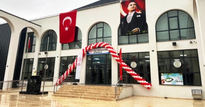 HAYIRSEVER AİLENİN YAPTIRDIĞI İKİNCİ OKUL TÖRENLE AÇILDI