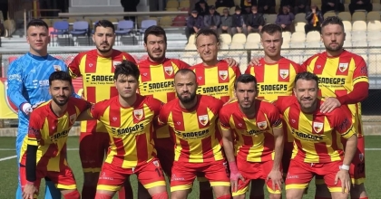 KIZILCABÖLÜKSPOR ZİRVEYİ BIRAKMIYOR