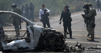 MEKSİKA SAVAŞ ALANINA DÖNDÜ