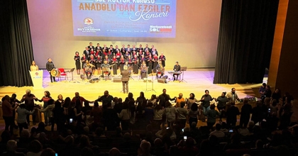 SOL KÜLTÜR KOROSU SAHNEDE