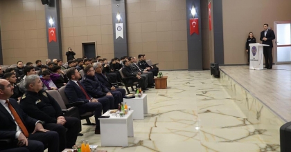 TAVAS’TA MAHALLELER SAHAYA İNİYOR