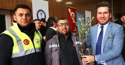 TAVAS VE BEYAĞAÇ’TA ZEYTİN FİDANI DAĞITIMI