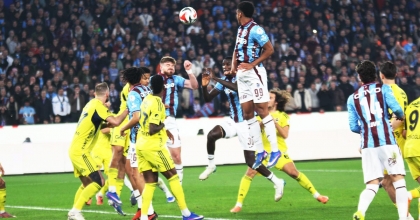 TRABZON’DAKİ BEŞ GOLLÜ DEV MAÇTA KAZANAN FENERBAHÇE