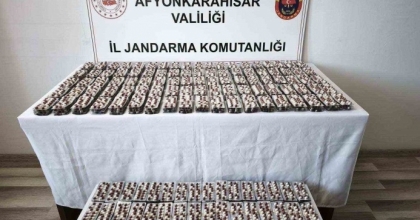 OTOBÜSTE SEYAHAT EDEN ŞAHIS 8 BİN 190 ADET UYUŞTURUCU HAPLA YAKALANDI
