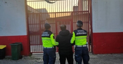 AYDIN’DA GÖÇMEN KAÇAKÇILIĞI OPERASYONU: 12 DÜZENSİZ GÖÇMEN YAKALANDI
