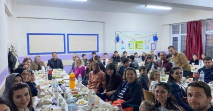 BU KÖYDE İMECE USULÜ İFTAR GELENEĞİ YAŞATILIYOR
