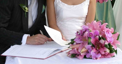 MUĞLA’DA İLK EVLENME YAŞI GİDEREK YÜKSELİYOR
