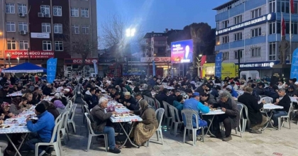 BİNLERCE AYDINLI BÜYÜKŞEHİR’İN İFTAR SOFRASINDA BİR ARAYA GELDİ