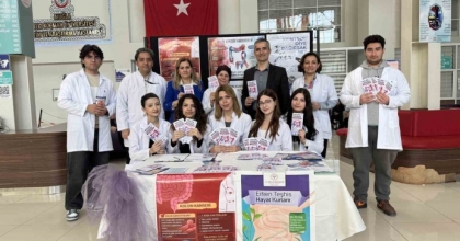 KOLON KANSERİYLE MÜCADELEDE ERKEN TEŞHİS HAYAT KURTARIYOR